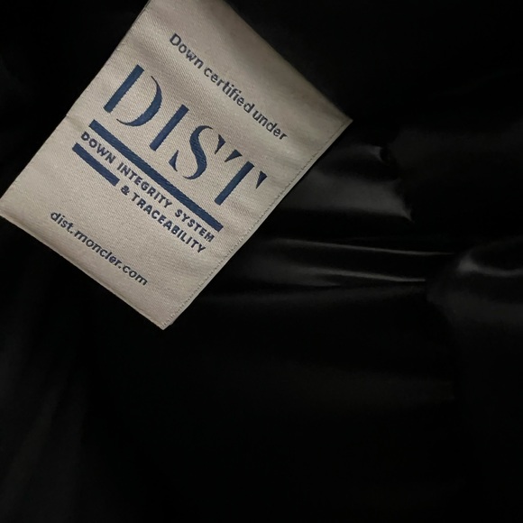 Monicker Guesmi Quilted Down Gilet Men’s Jacket - Picture 11 of 12